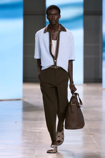 Look 8